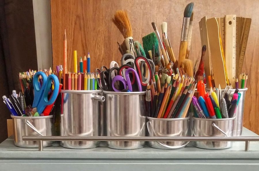 pencils-in-stainless-steel-bucket-159644